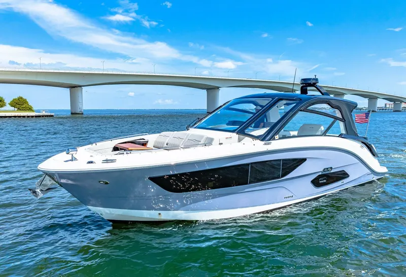 Slide: The Image of 2022 Sea Ray 370 Sundancer  - 53