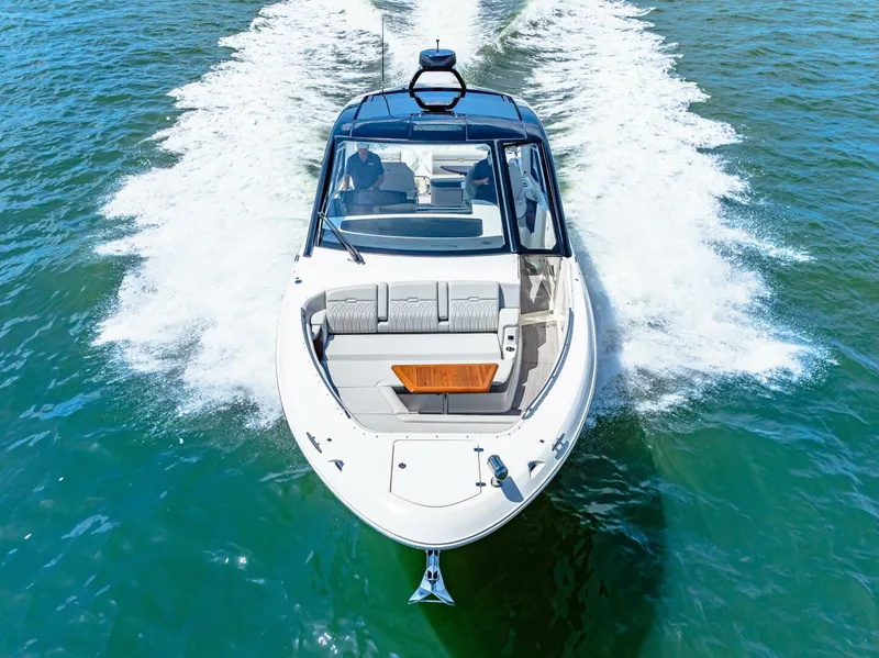 Slide: The Image of 2022 Sea Ray 370 Sundancer  - 56