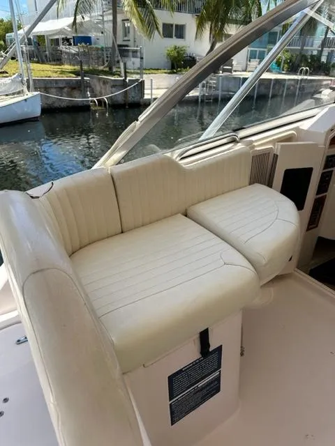 Slide: The Image of Grady White 33 - Helm area seating - 4