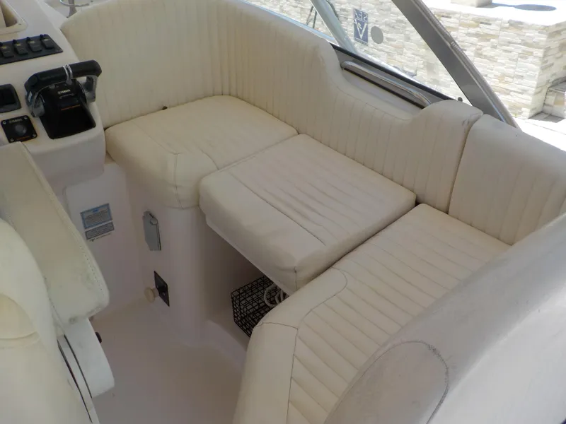 Slide: The Image of Grady White 33 - Helm area seating - 5