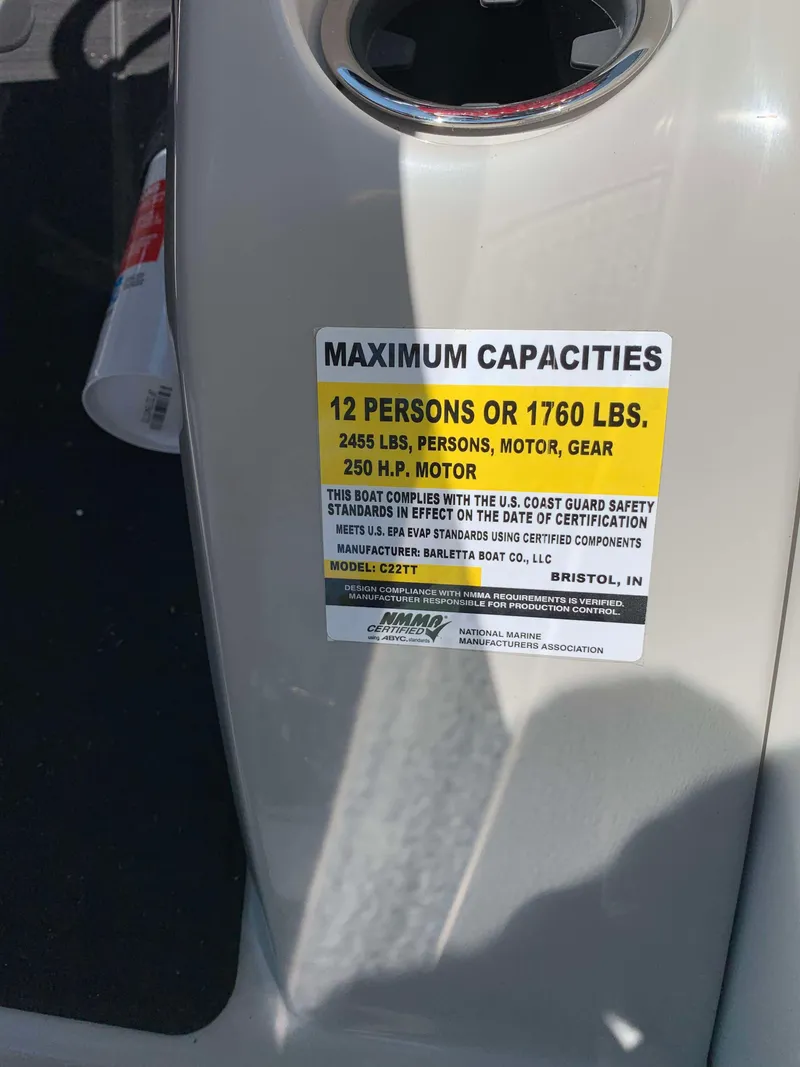 Slide: The Image of Barletta Cabrio 20UC 2025 - 13