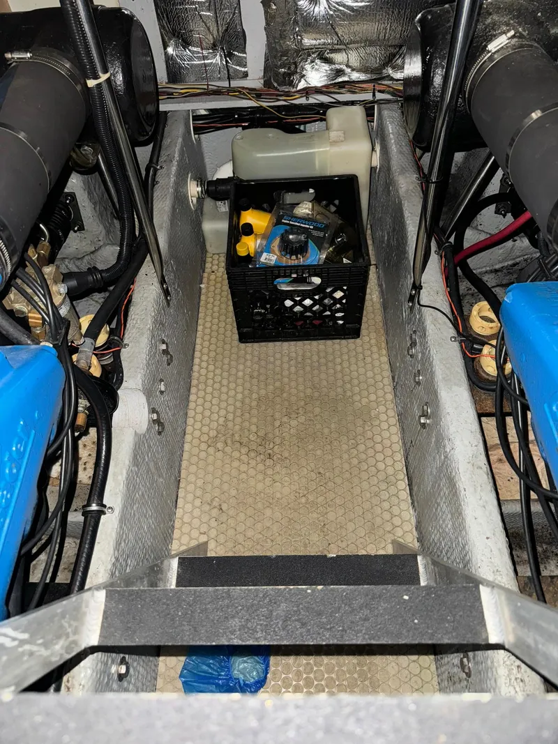 Slide: The Image of Silverton 372 Motor Yacht 1998 - 133