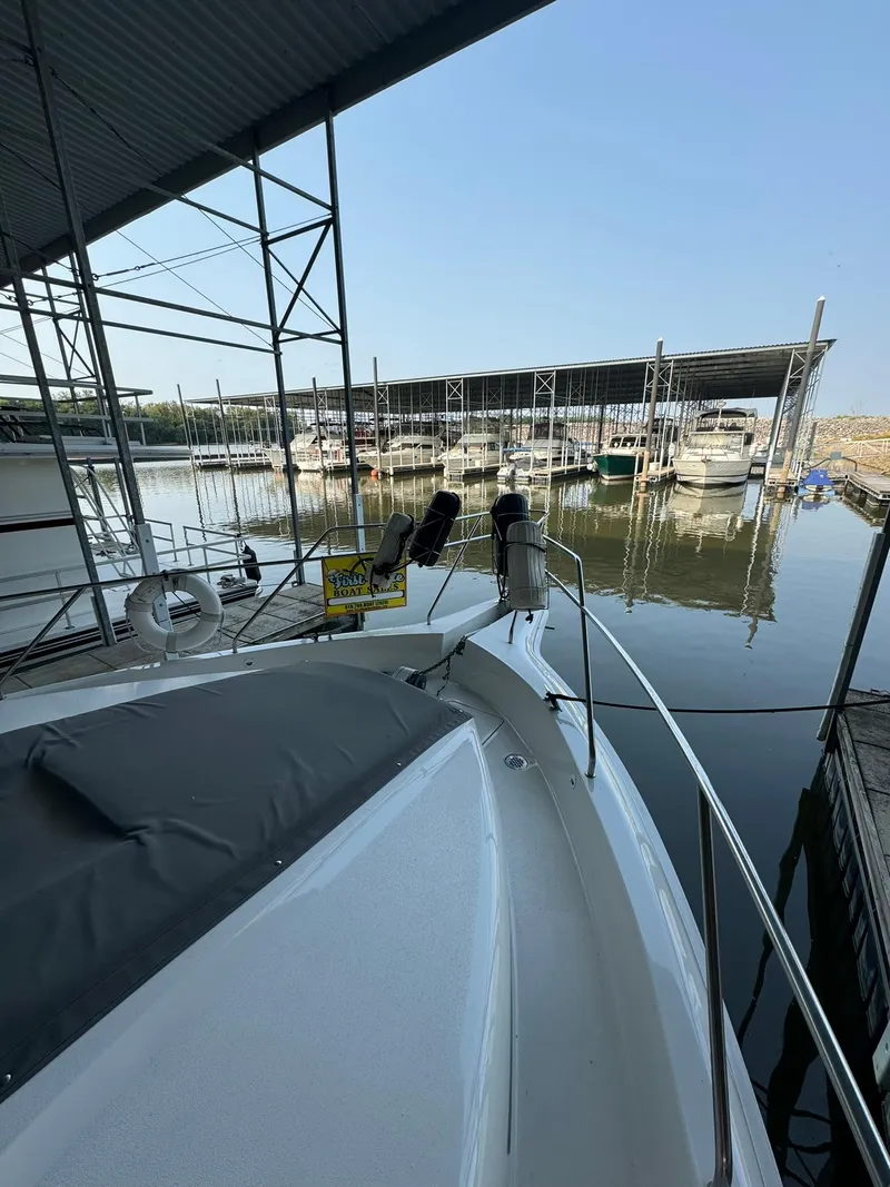 Slide: The Image of Silverton 372 Motor Yacht 1998 - 7