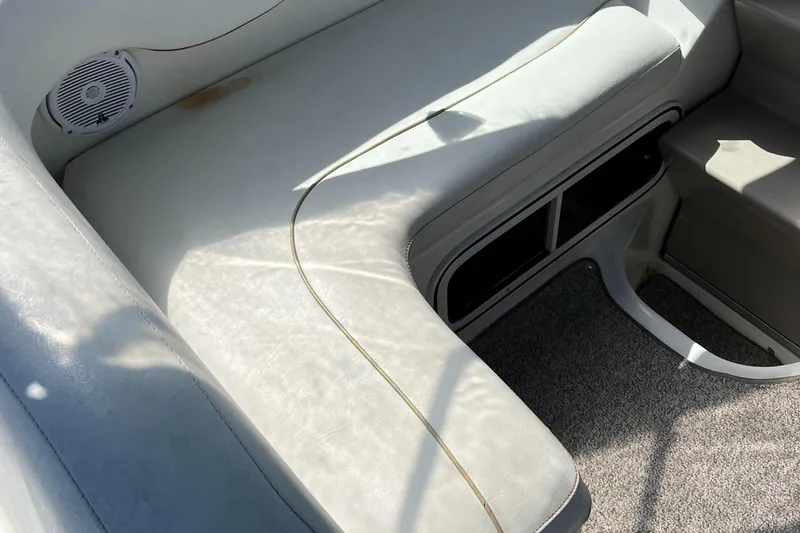 Slide: The Image of Sea Ray 260 Sundancer 2001 - 9