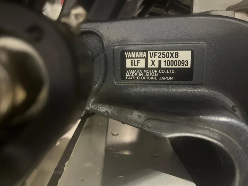Slide: The Image of Yamaha VF250XB engine label on 2022 NauticStar 243 DC boat. - 29
