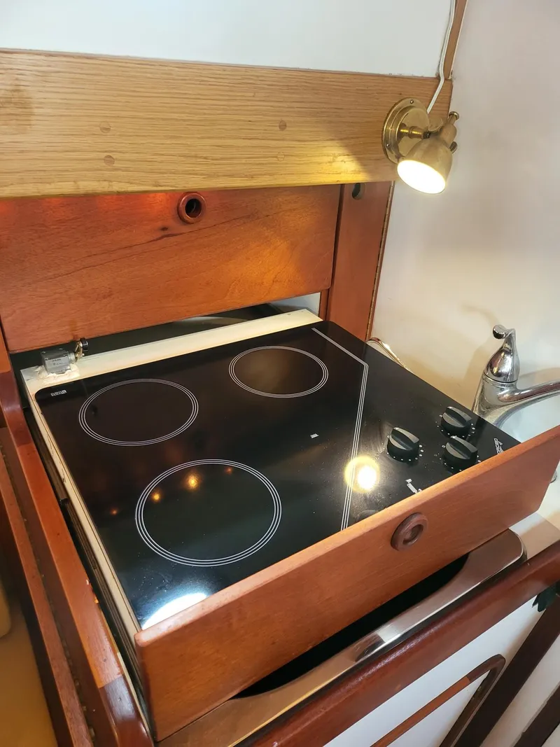 Slide: The Image of Sliding Cooktop - 16