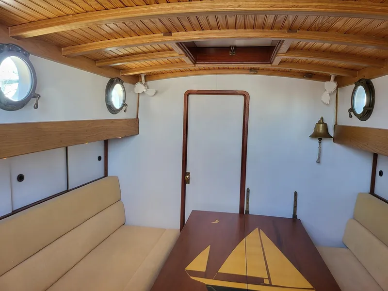 Slide: The Image of Main Cabin - 5