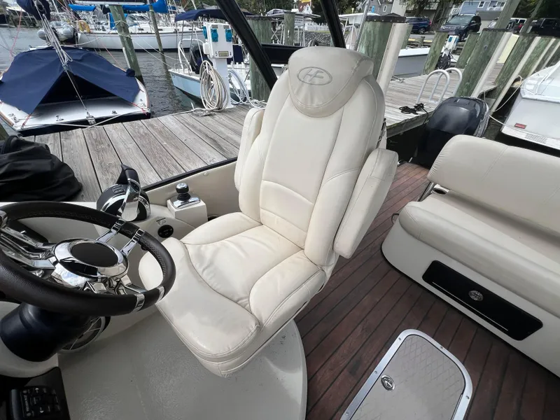 Slide: The Image of Luxurious interior of 2015 Harris FloteBote Grand Mariner SL 250 pontoon boat. - 9