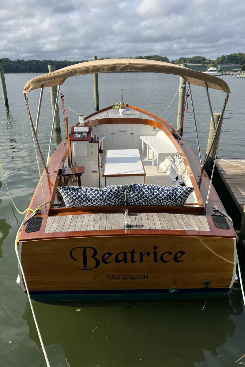 Slide: The Image of 22 ft Hinckley Launch Transom - 7