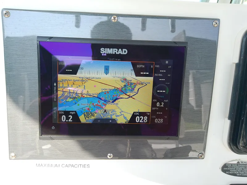 Slide: The Image of Simrad navigation display on 2004 Trophy 2503 Center Console boat. - 26