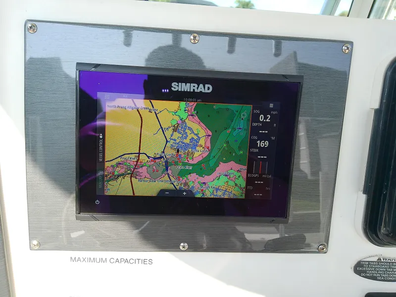 Slide: The Image of Simrad navigation display on 2004 Trophy 2503 Center Console boat. - 27