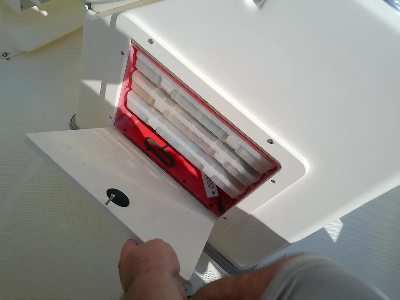 Slide: The Image of Trophy 2503 Center Console 2004 - 53