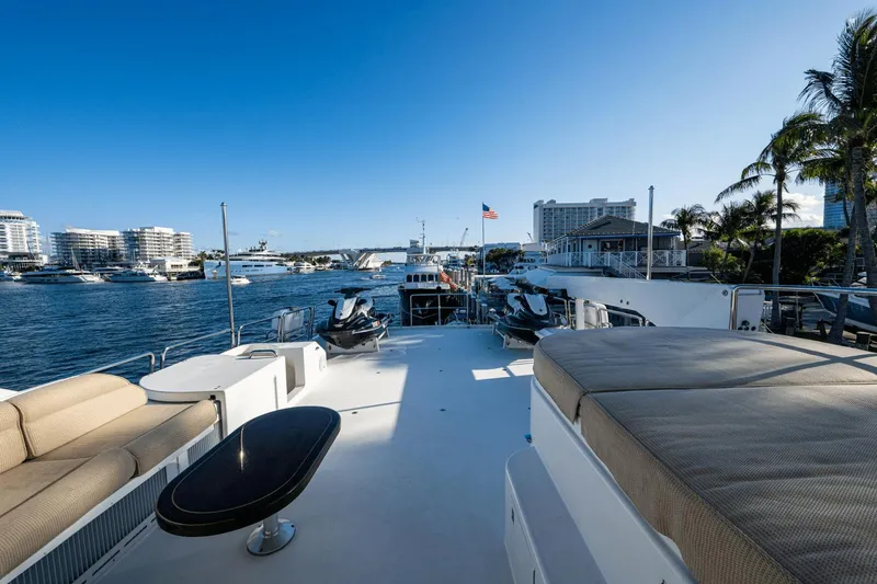 Slide: The Image of Westport Motor Yacht 2002 - 100