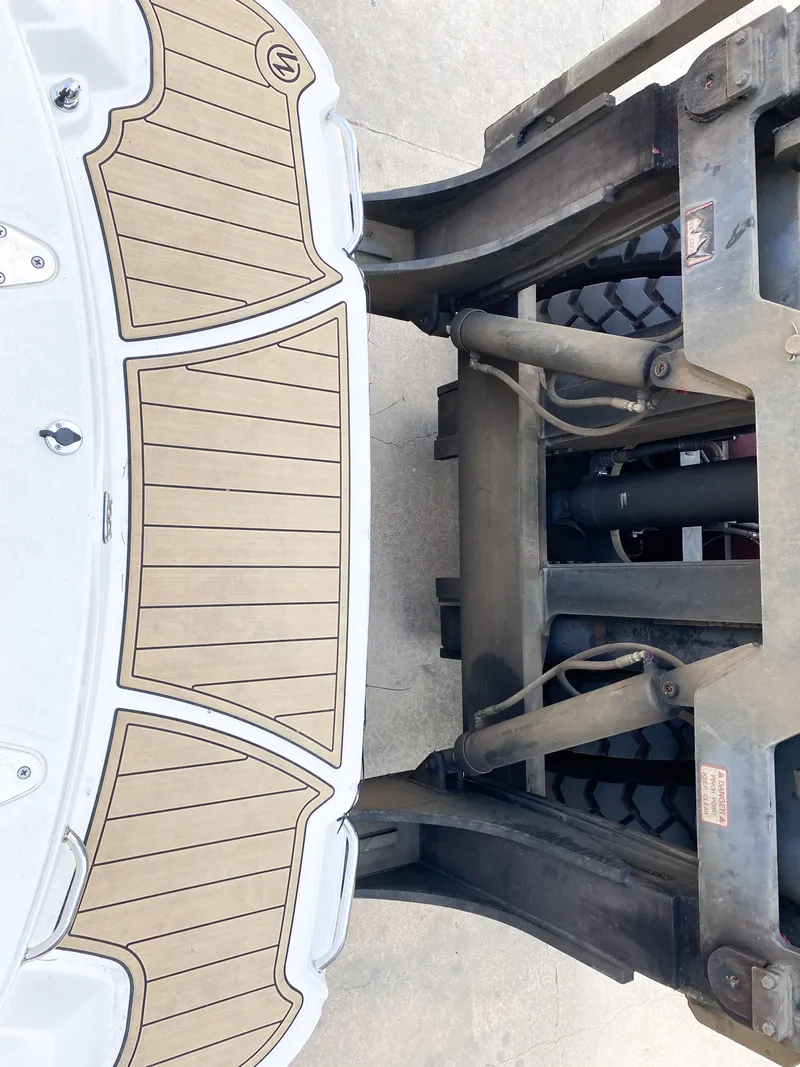 Slide: The Image of Sea Ray 250 SLX 2007 - 11