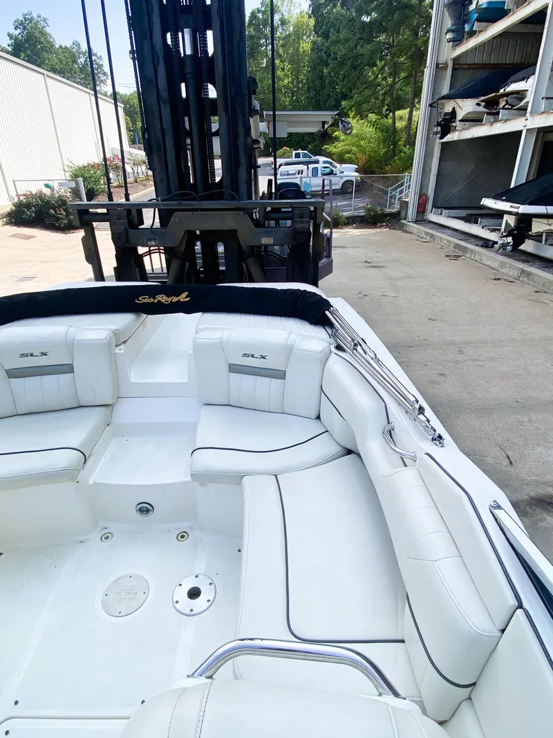 Slide: The Image of Sea Ray 250 SLX 2007 - 8