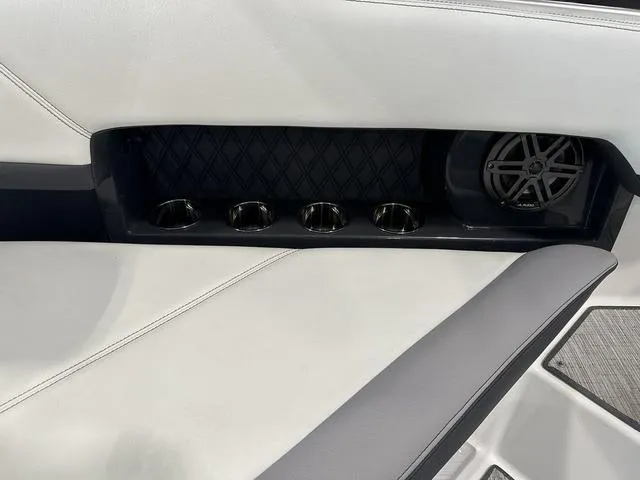 Slide: The Image of Cobalt R4 2024 - 10