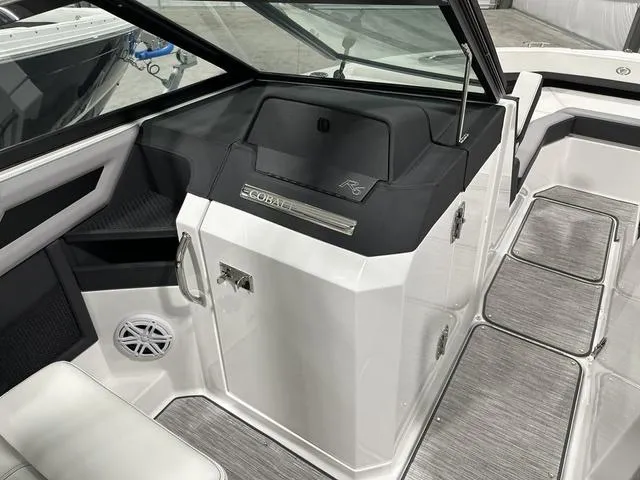 Slide: The Image of Cobalt R6 Outboard 2024 - 23