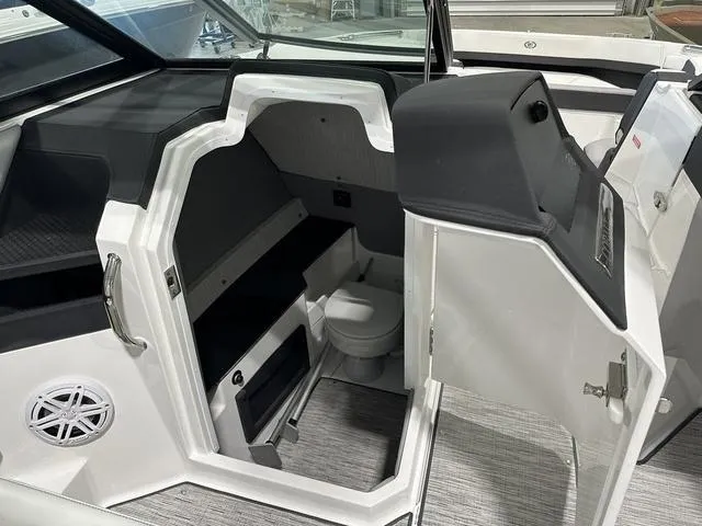 Slide: The Image of Cobalt R8 Outboard 2024 - 27