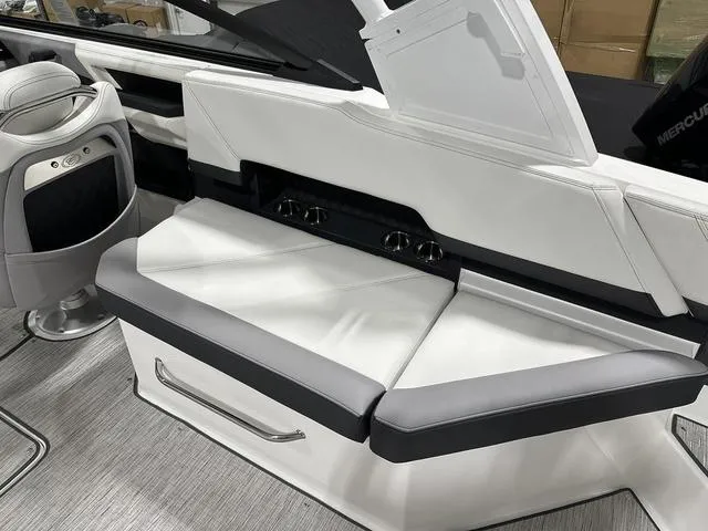 Slide: The Image of Cobalt R8 2024 - 16