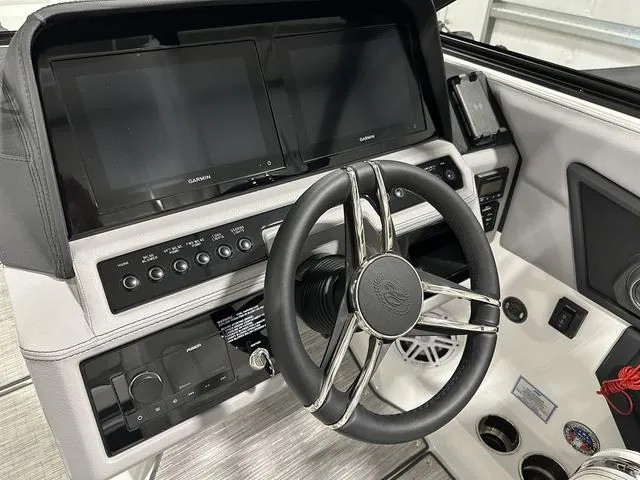 Slide: The Image of Cobalt R8 2024 - 18