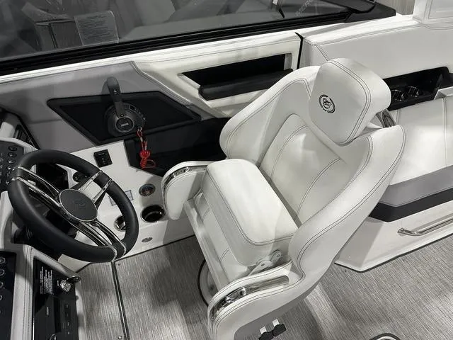 Slide: The Image of Cobalt R8 2024 - 23