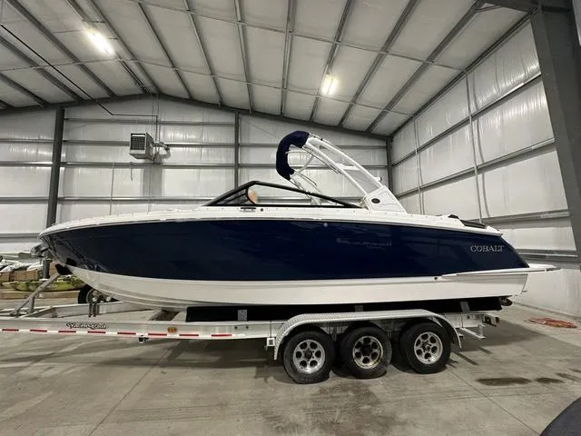 Slide: The Image of Cobalt R8 2024 - 3