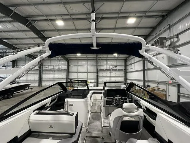 Slide: The Image of Cobalt R8 2024 - 45