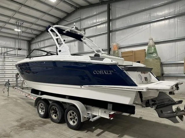 Slide: The Image of Cobalt R8 2024 - 8