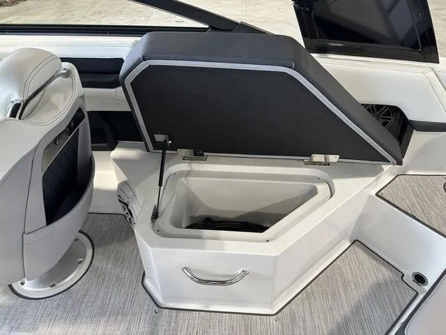 Slide: The Image of Cobalt R4 2024 - 19