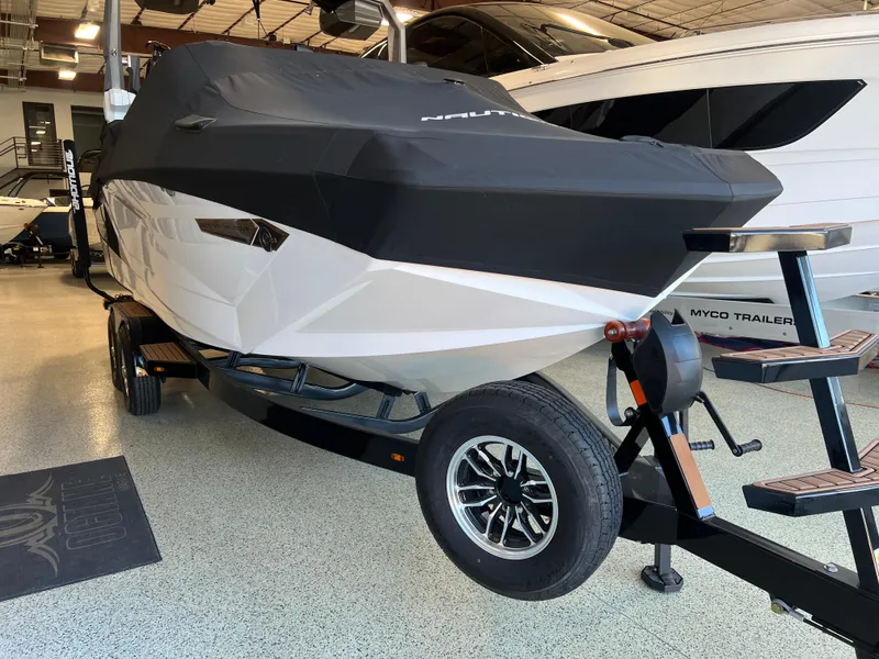 Slide: The Image of Nautique Super Air G23 2023 - 51