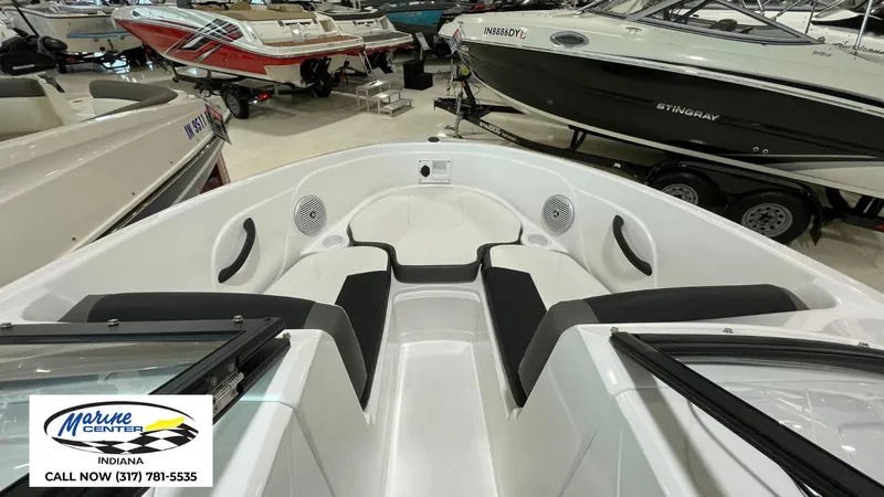 Slide: The Image of Tracker Tahoe 185S 2022 - 15