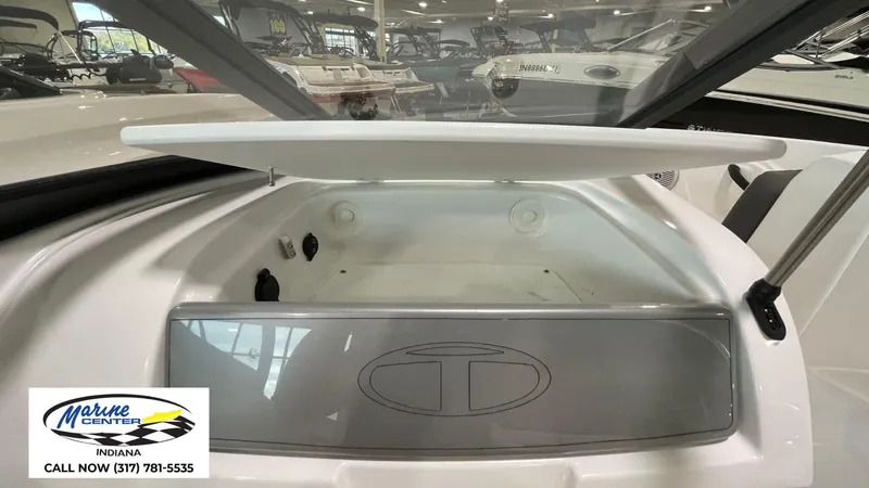 Slide: The Image of Tracker Tahoe 185S 2022 - 16