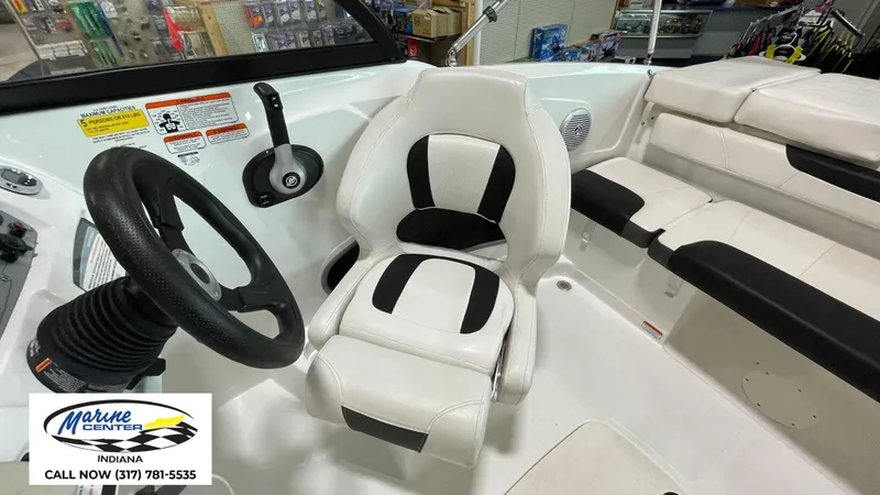 Slide: The Image of Tracker Tahoe 185S 2022 - 17