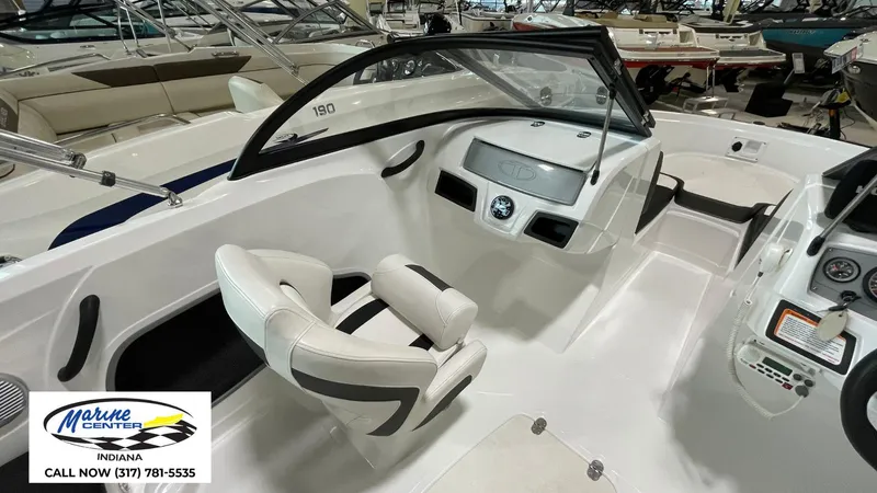 Slide: The Image of Tracker Tahoe 185S 2022 - 21