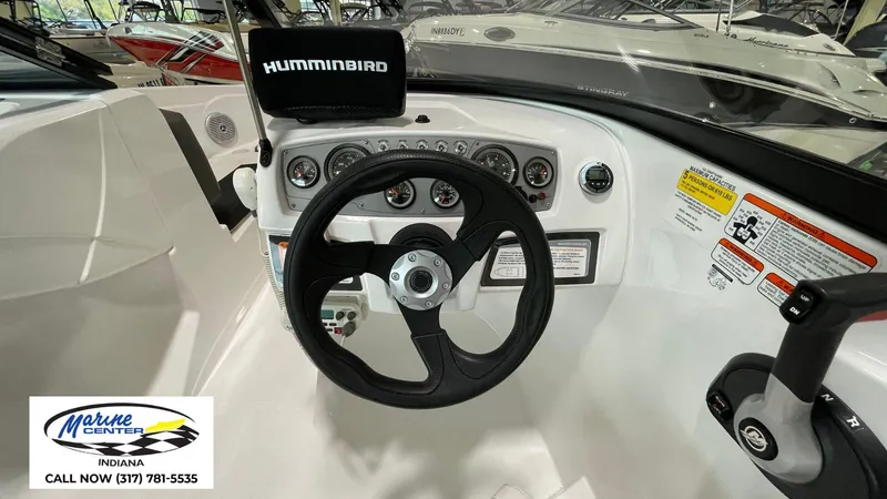 Slide: The Image of Tracker Tahoe 185S 2022 - 3