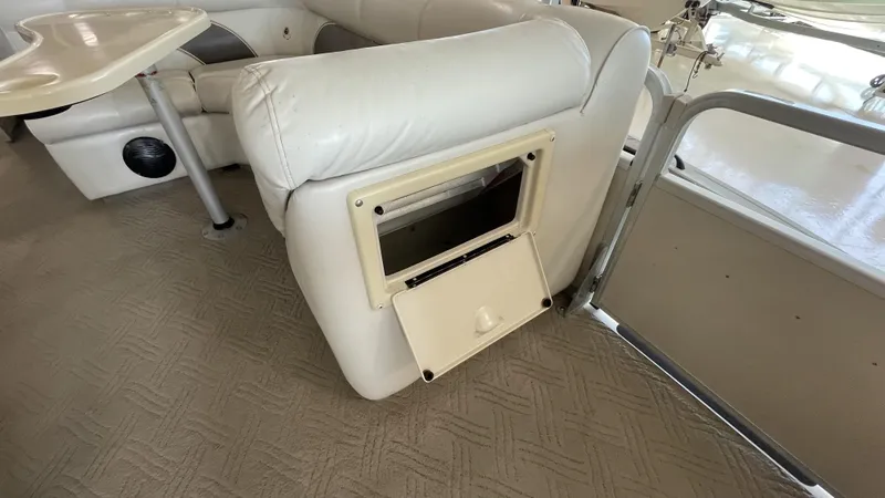 Slide: The Image of Premier LEGEND 225F 2003 - 11