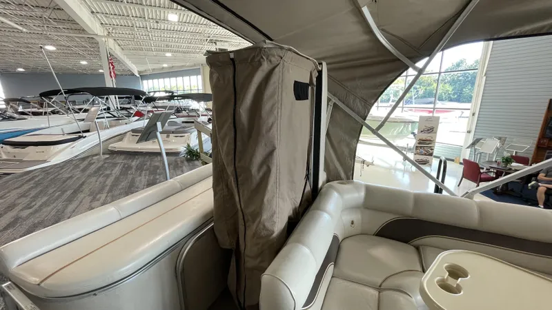 Slide: The Image of Premier LEGEND 225F 2003 - 9