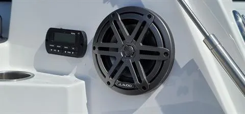 Slide: The Image of Scarab 255 Open LX 2025 - 19