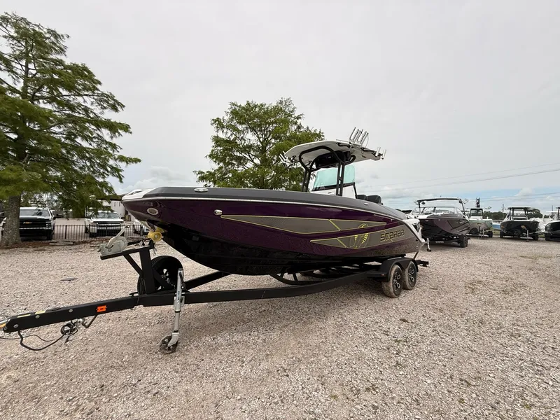 The Image of Scarab 255 Open LX 2025 - 1