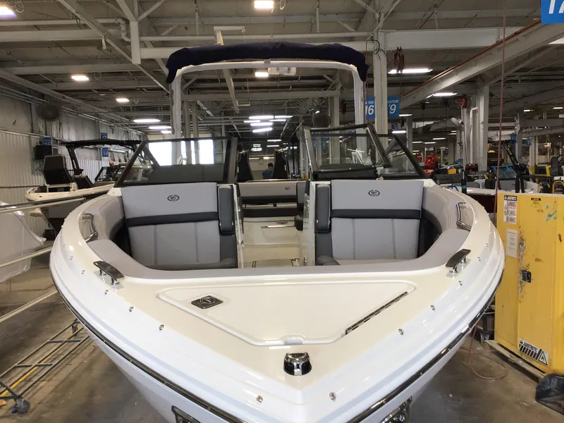 Slide: The Image of Cobalt R8 2025 - 3