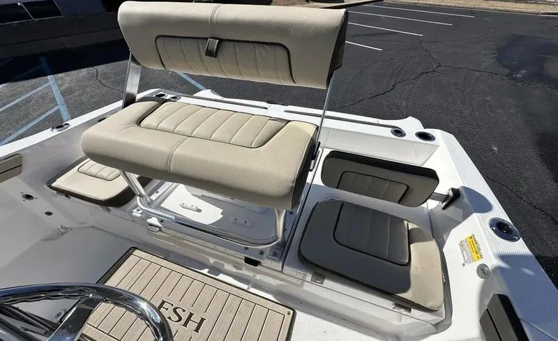 Slide: The Image of Yamaha 190 FSH Sport 2025 - 3