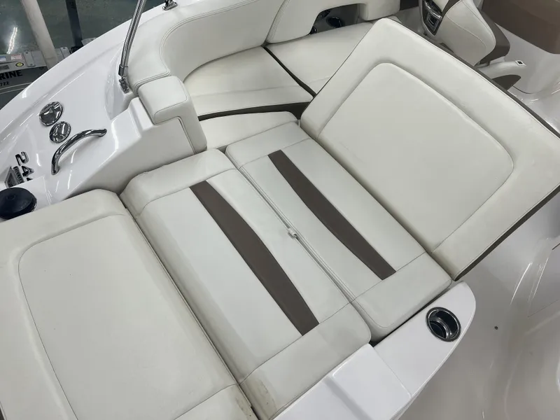 Slide: The Image of Chaparral 244 Sunesta 2014 - 12