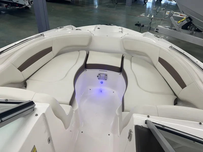 Slide: The Image of Chaparral 244 Sunesta 2014 - 8