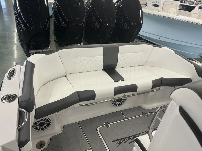 Slide: The Image of Nor-Tech 390 Sport Sport 2024 - 15