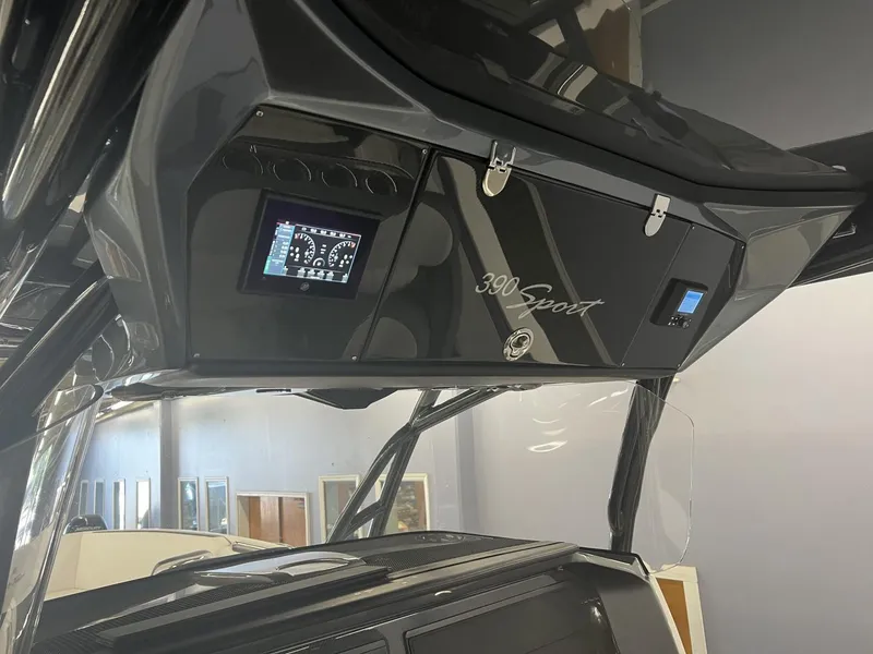 Slide: The Image of Nor-Tech 390 Sport Sport 2024 - 16