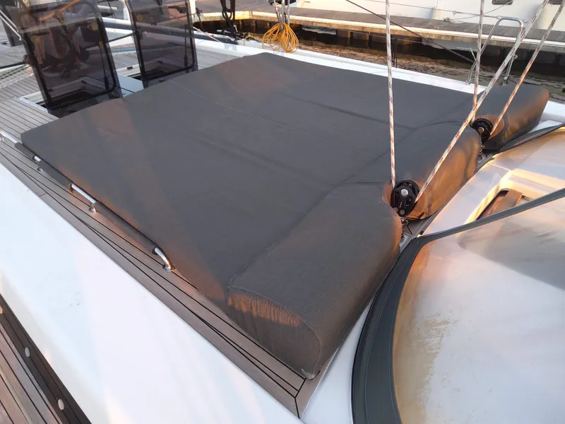 Slide: The Image of Hanse 588 - 31