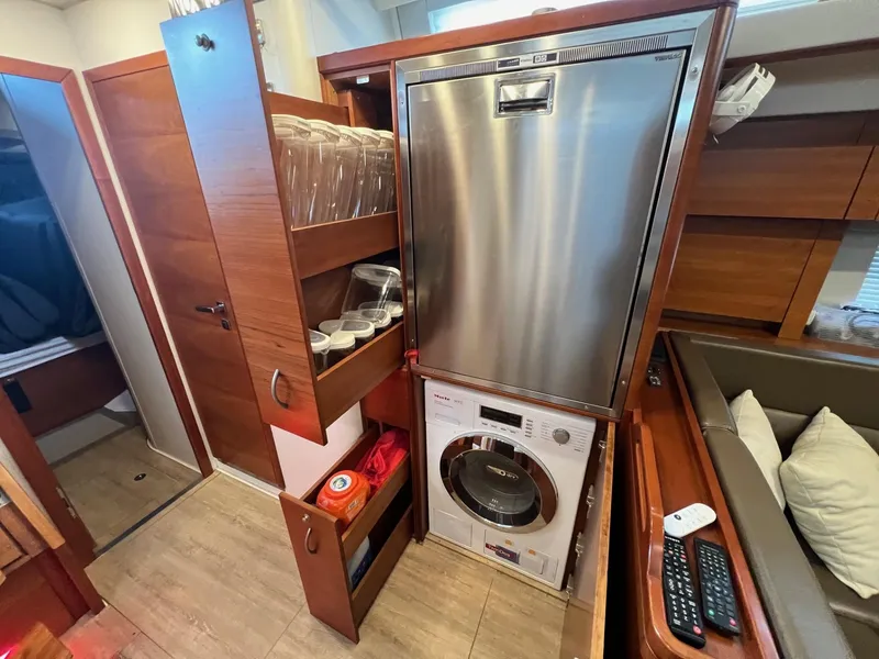 Slide: The Image of Hanse 588 - 55