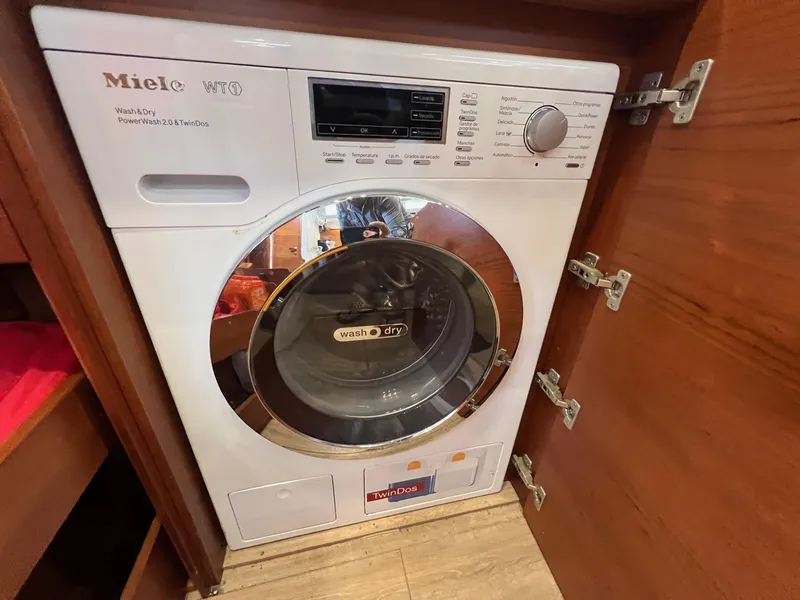 Slide: The Image of Hanse 588 - 57