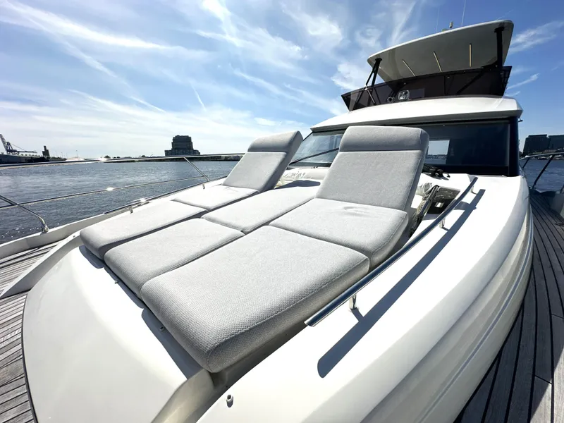 Slide: The Image of 2022 Prestige Yachts 520 Fly - 11