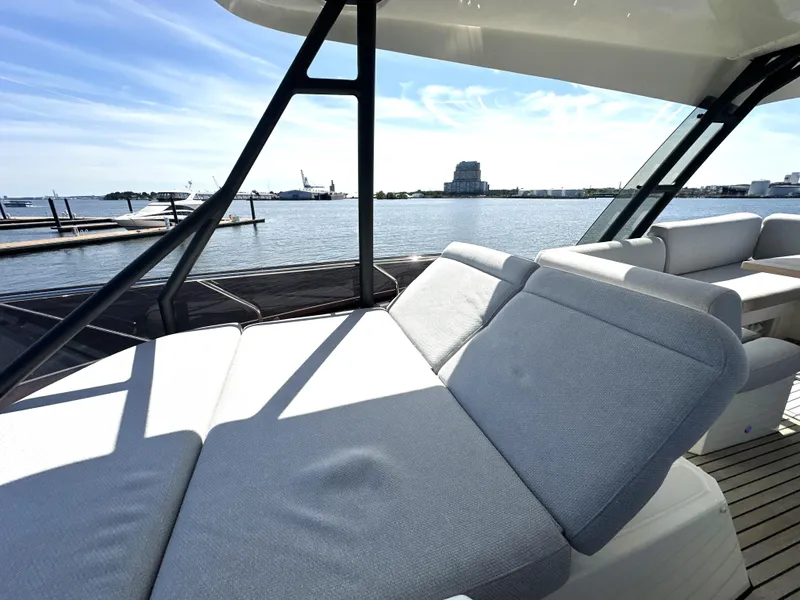 Slide: The Image of 2022 Prestige Yachts 520 Fly - 20